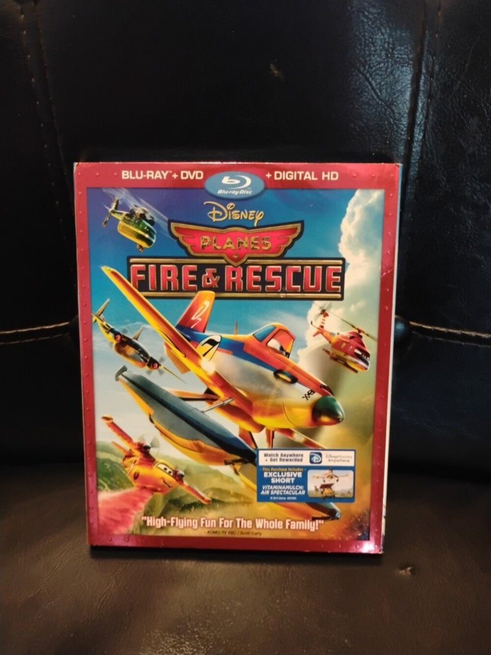Disney's Planes: Fire and & Rescue (Blu-ray/DVD, 2014, 2-Disc Set)